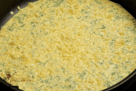 Омлет с сыром и зеленью