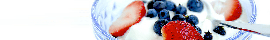 Йогурт классический — может быть основой как для сладкий блюд, так и для соленых