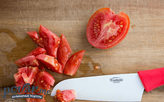Cалат из свежих помидоров и огурцов — 2 варианта