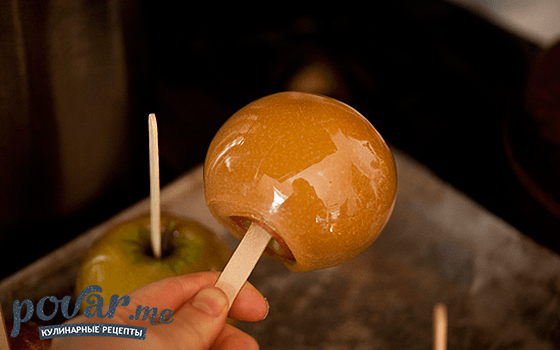 Как приготовить яблоки в карамели — подробный рецепт с фото