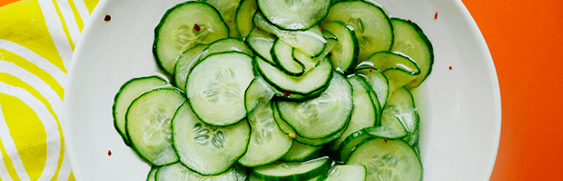 Салат из огурцов — рецепт приготовления с фото
