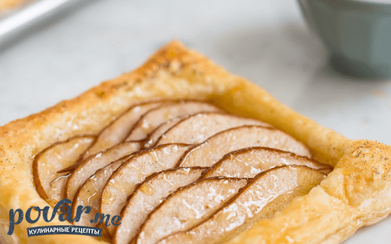 Пирожки из слоеного теста с яблоками — рецепт с фото