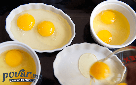 Яйца в духовке — рецепт приготовления с фото